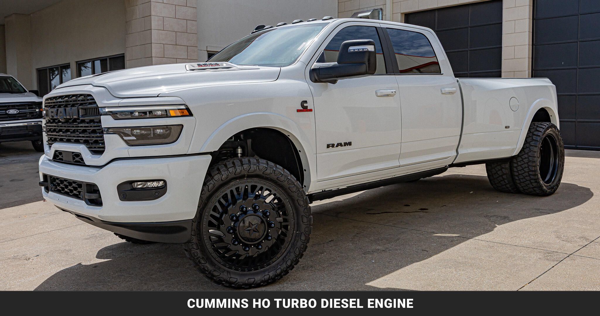 Used 2025 RAM 3500 Limited AWD/4WD image 5