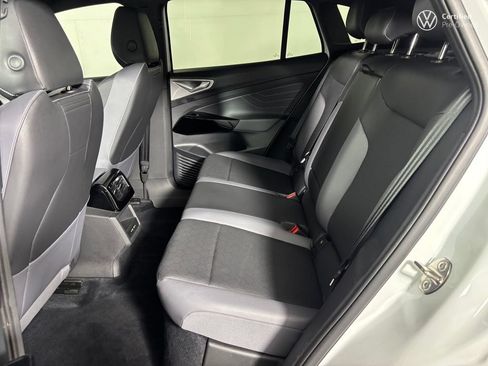 Used 2023 Volkswagen ID.4 Pro S RWD image 29