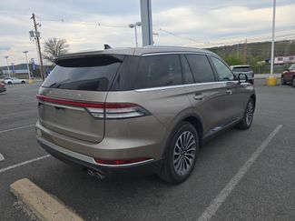 Used 2021 Lincoln Aviator Reserve w/ Elements Package Plus AWD/4WD video 3