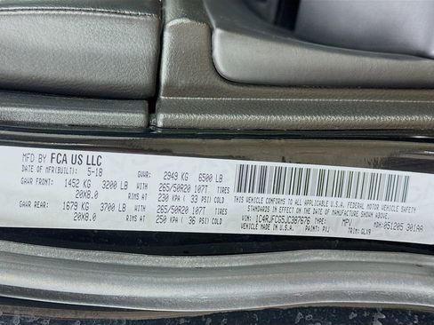 Used 2018 Jeep Grand Cherokee Overland AWD/4WD image 40