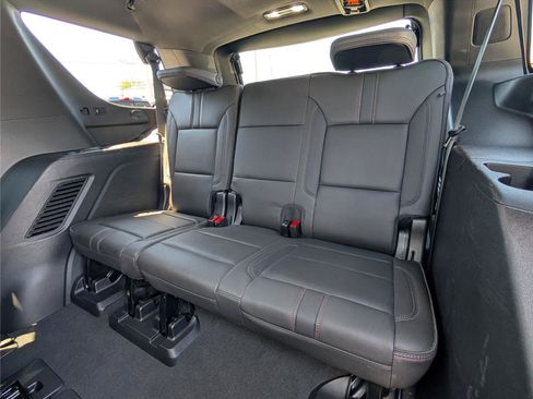 Used 2023 Chevrolet Tahoe RST AWD/4WD image 17