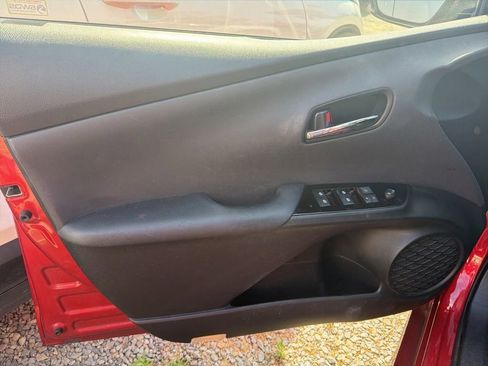 Used 2018 Toyota Prius Two w/ Prius Two Safety Plus Package FWD image 9