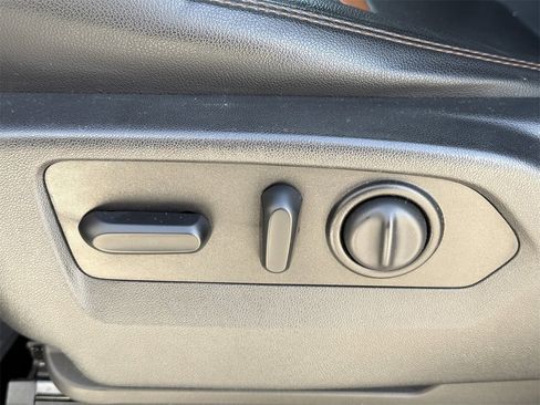 Used 2020 GMC Sierra 1500 AT4 w/ AT4 Preferred Package image 29