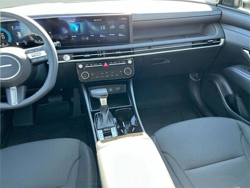 New 2026 Hyundai Tucson SEL image 14