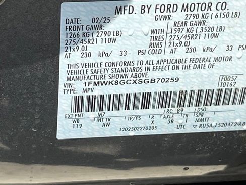 Used 2025 Ford Explorer ST w/ Sun And Sound Package AWD/4WD image 34