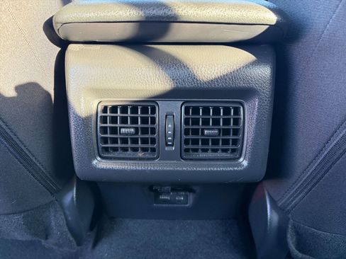 Used 2025 Toyota Camry LE image 23