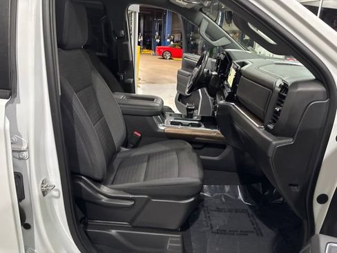Used 2022 Chevrolet Silverado 1500 LT Trail Boss w/ Protection Package AWD/4WD image 38