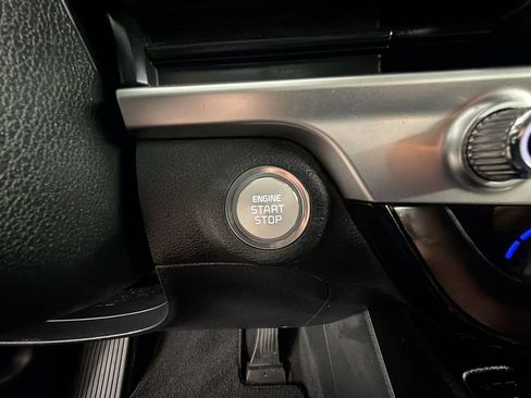 Used 2024 Kia Telluride S w/ S Sunroof Package FWD image 17