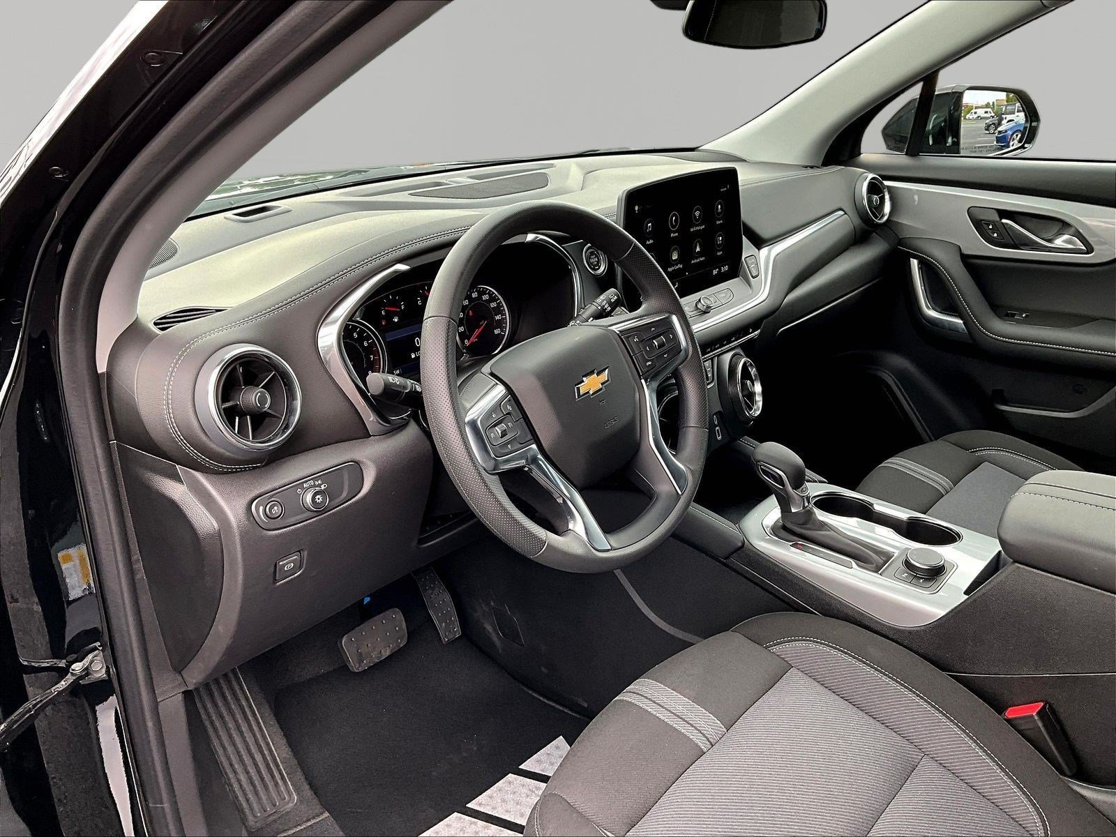 New 2026 Chevrolet Blazer LT FWD image 16