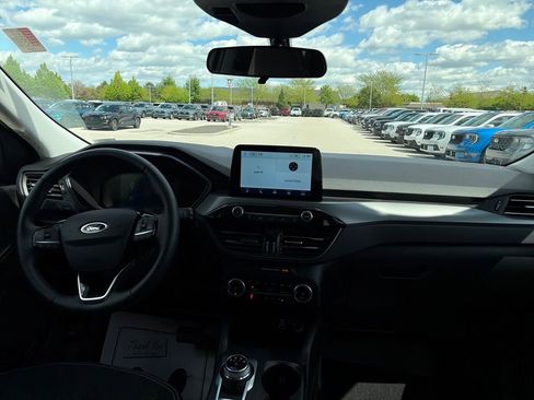 Used 2024 Ford Escape Active AWD/4WD image 33