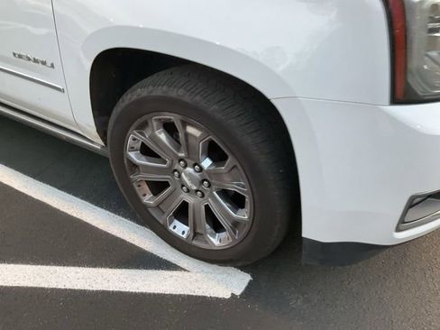 Used 2016 GMC Yukon XL Denali w/ Open Road Package image 3