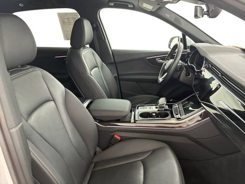Used 2025 Audi Q7 3.0T Premium Plus AWD/4WD image 14