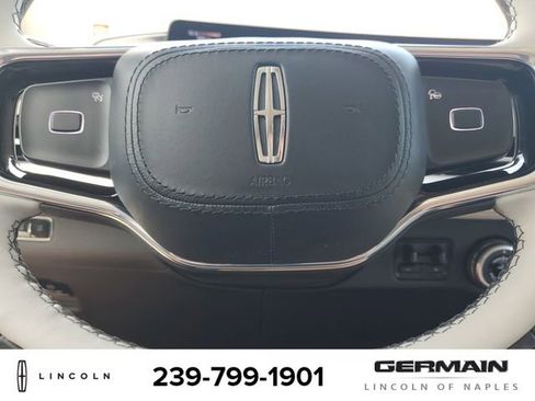 New 2026 Lincoln Navigator L Reserve AWD/4WD image 23