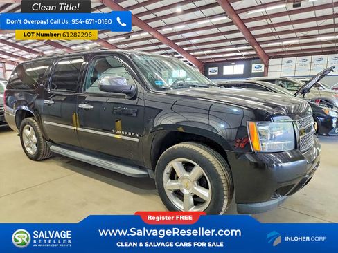 Used 2014 Chevrolet Suburban LTZ RWD image 5