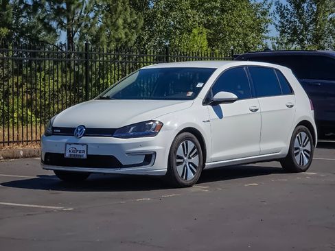 Used 2015 Volkswagen e-Golf SEL Premium FWD image 7