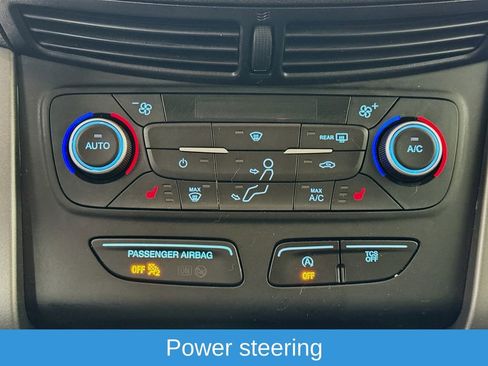 Used 2018 Ford Escape SE image 18