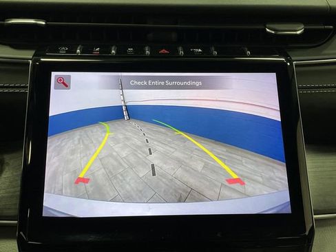 Used 2021 Jeep Grand Cherokee L Overland image 11