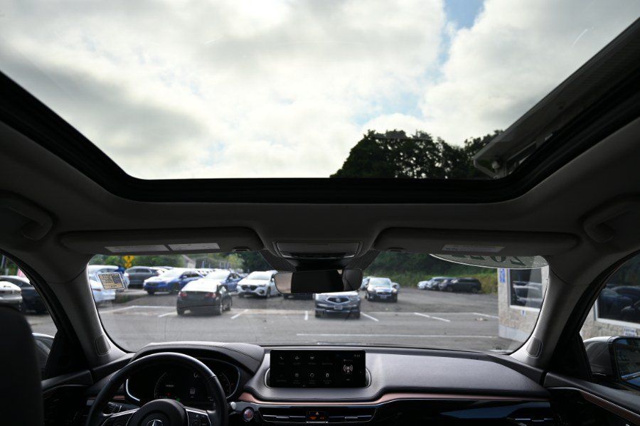 Used 2022 Acura MDX SH-AWD image 15