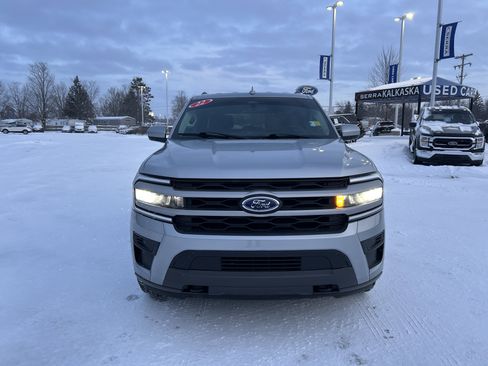 Certified 2022 Ford Expedition XLT image 9