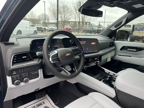 New 2026 Chevrolet Suburban Premier w/ Sun And Tow Package image 17