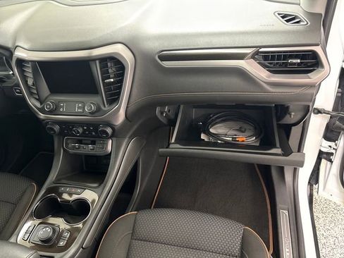 Used 2020 GMC Acadia AT4 image 22