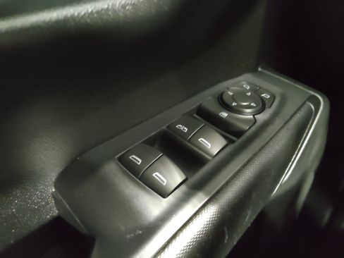 Used 2022 Chevrolet Silverado 1500 W/T w/ WT Value Package AWD/4WD image 27