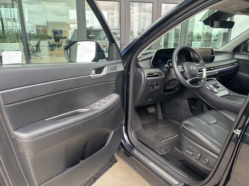 Used 2024 Hyundai Palisade Limited AWD/4WD image 9