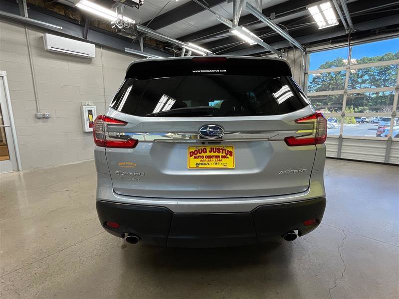 Used 2023 Subaru Ascent Premium AWD/4WD image 4