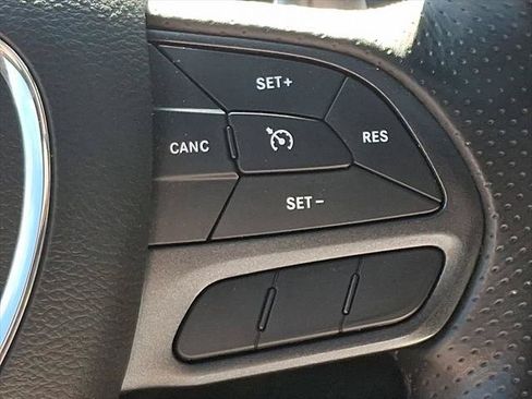 Certified 2022 Dodge Durango R/T w/ Blacktop Package AWD/4WD image 23