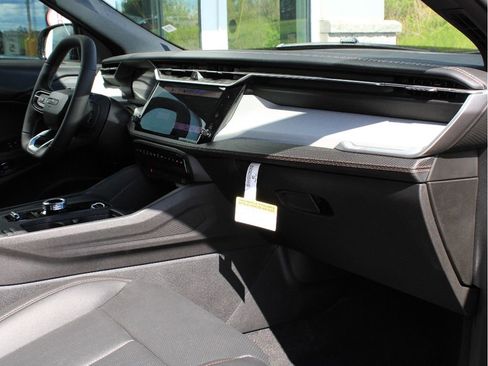 New 2026 Jeep Cherokee Limited AWD/4WD image 25