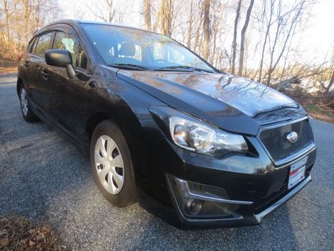 Used 2016 Subaru Impreza 2.0i image 2