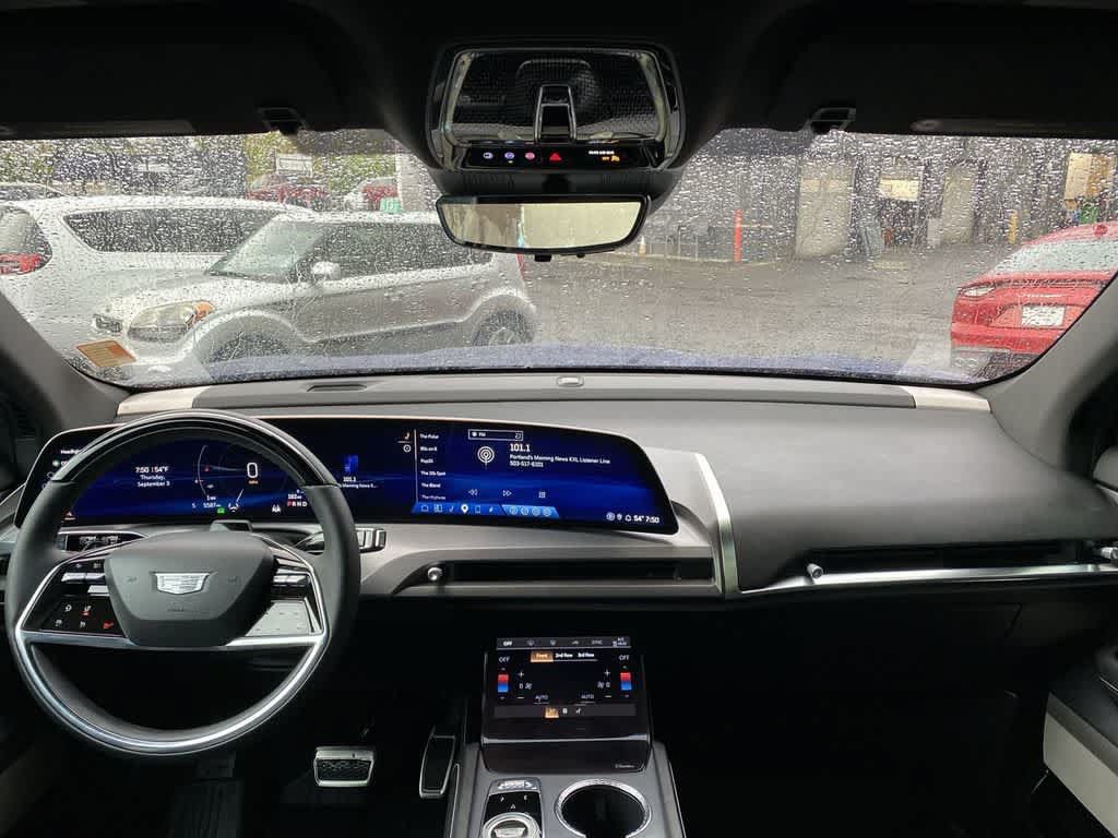 Certified 2026 Cadillac Vistiq Premium Luxury w/ LPO, Floor Liner Package AWD/4WD image 13