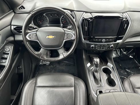 Used 2022 Chevrolet Traverse LT w/ LPO, Floor Liner Package image 9