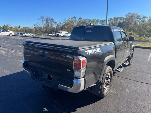 Certified 2023 Toyota Tacoma TRD Off-Road AWD/4WD image 3