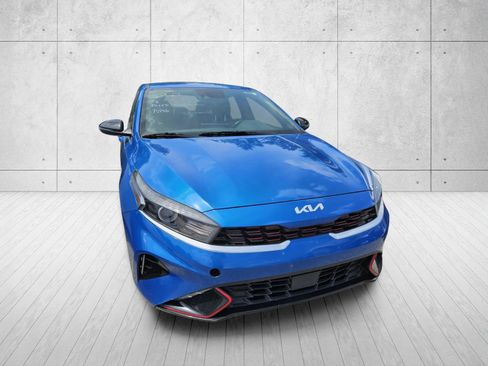 Used 2023 Kia Forte GT-Line w/ GT-Line Premium Package FWD image 3