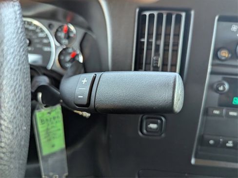 Used 2024 GMC Savana 2500 Work Van w/ Driver Convenience Package image 27