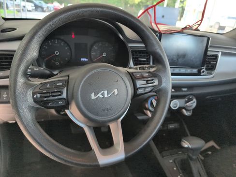 Used 2022 Kia Rio S FWD image 12
