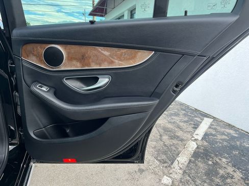 Used 2015 Mercedes-Benz C 300 4MATIC Sedan image 28