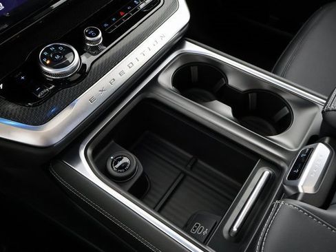 New 2026 Ford Expedition Max Platinum w/ Stealth Appearance Package image 27