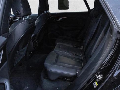 Used 2019 Audi Q8 Prestige image 23