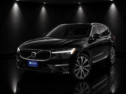 Used 2022 Volvo XC60 B5 Momentum w/ Climate Package