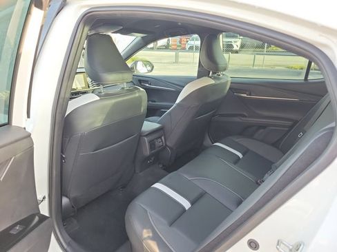 Used 2025 Toyota Camry SE FWD image 7