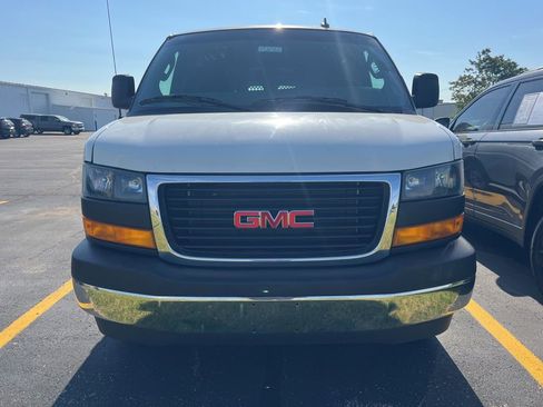 Used 2024 GMC Savana 2500 w/ Driver Convenience Package RWD image 3