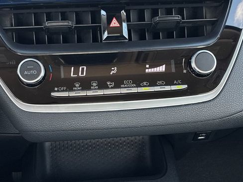 Certified 2025 Toyota Corolla LE FWD image 19