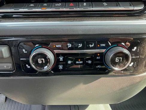 Used 2026 Chevrolet Silverado 1500 LT AWD/4WD image 17