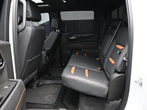 Used 2025 GMC Sierra 1500 AT4 w/ AT4 Preferred Package AWD/4WD image 27