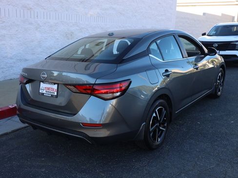 New 2025 Nissan Sentra SV image 4