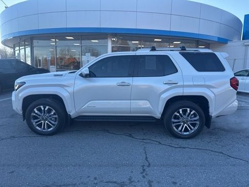 Used 2025 Toyota 4Runner Limited image 8