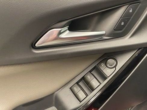 New 2026 Chevrolet Equinox LT w/ Convenience Package II AWD/4WD image 15