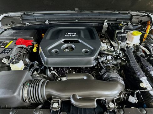 Used 2023 Jeep Wrangler Sahara w/ Cold Weather Group image 33